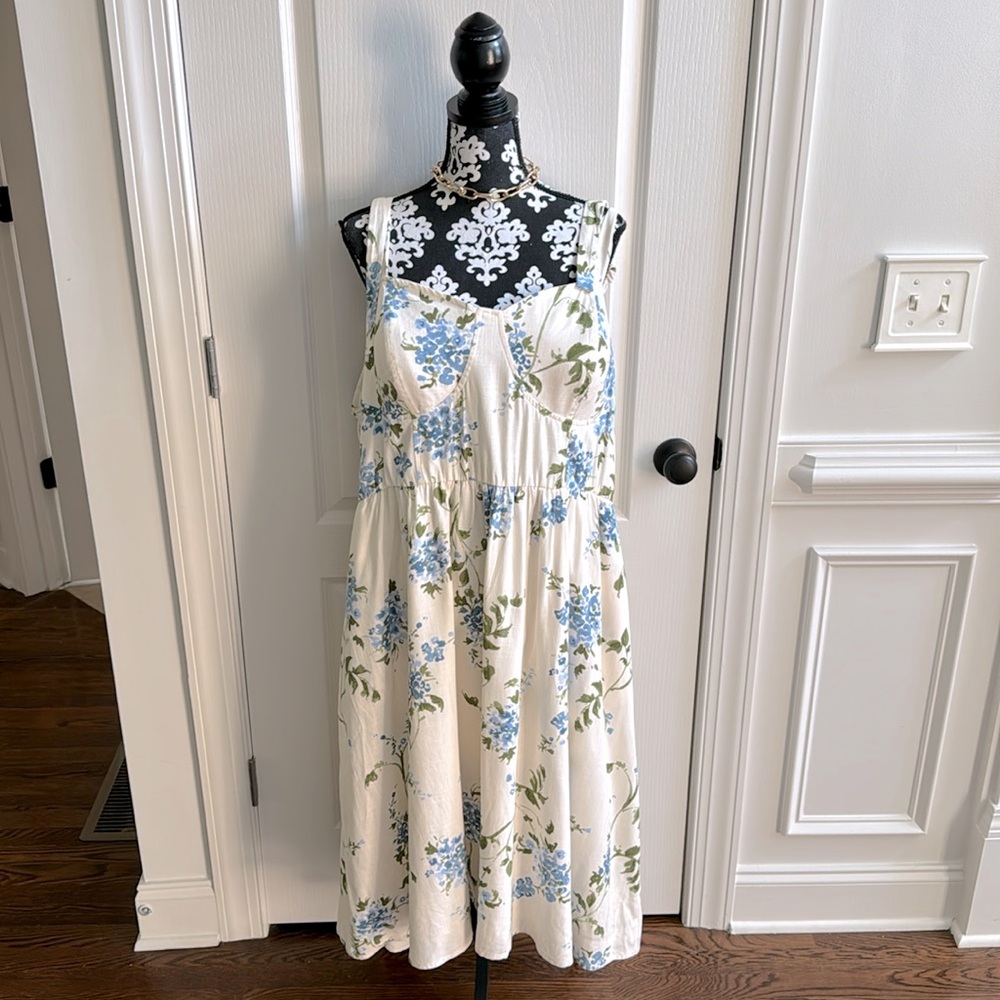 LAUREN CONRAD PLUS beauty Sundress